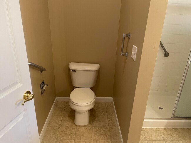 Building Photo - 1153 Fairman Way