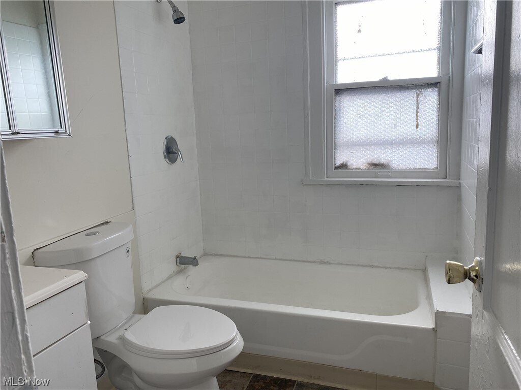 Building Photo - 3680 E 144th St