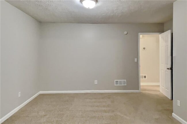 Building Photo - 1675 Cedar Grove Dr
