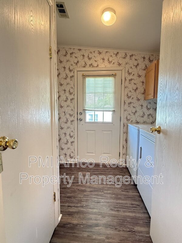 Building Photo - 3515 Zephyr Ln