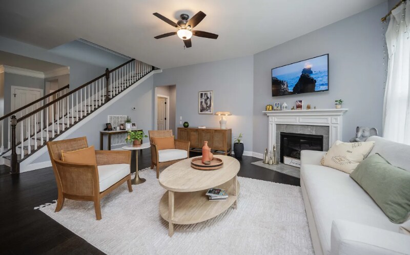 Building Photo - 615 Jim Cedar Dr