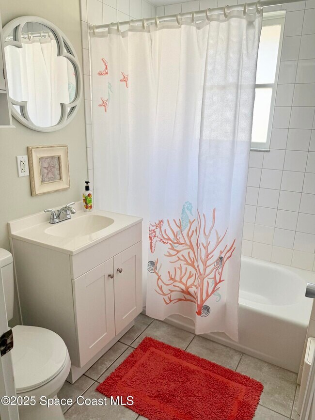 Building Photo - 240 Acorn Dr