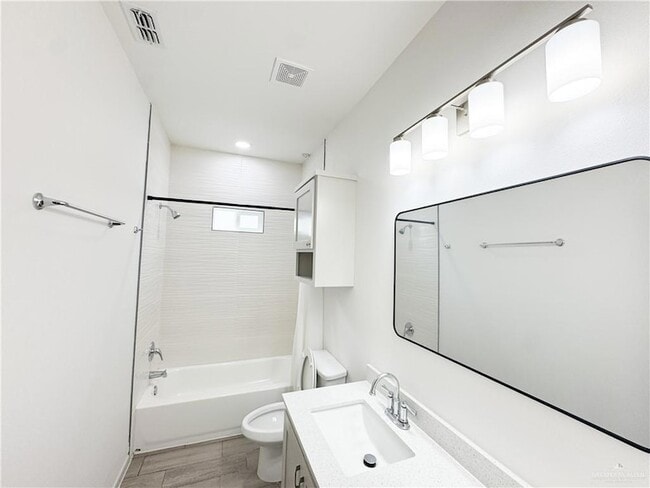 Building Photo - 2701 Sage Dr