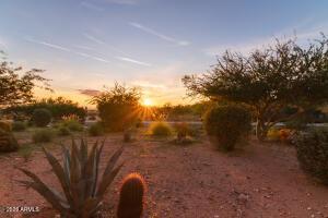 Building Photo - 13450 E Vía Linda