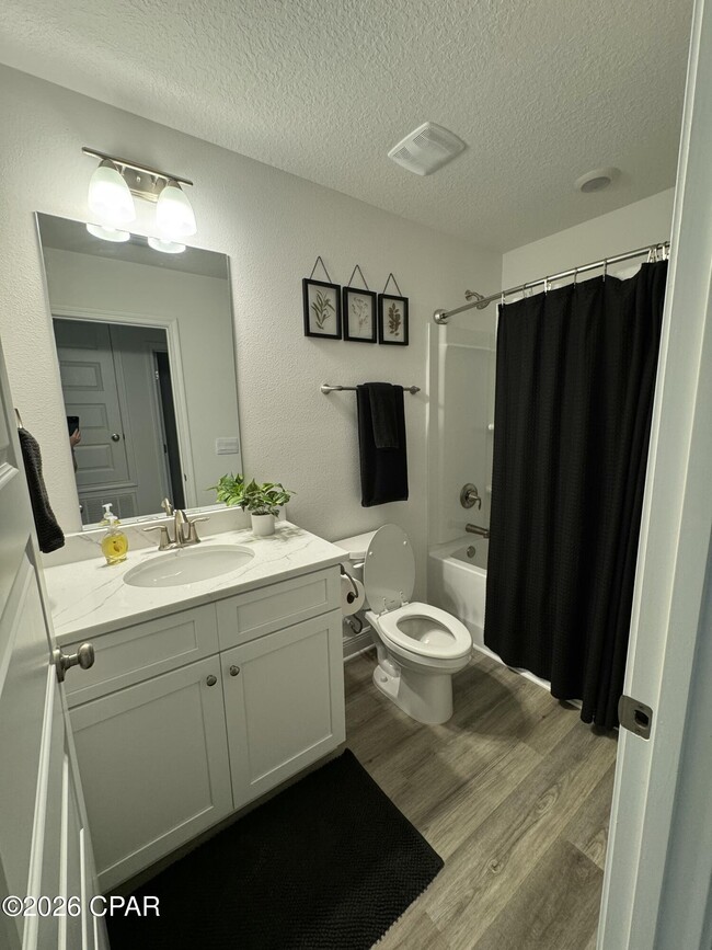 Building Photo - 21817 Kelly Pnes Pl