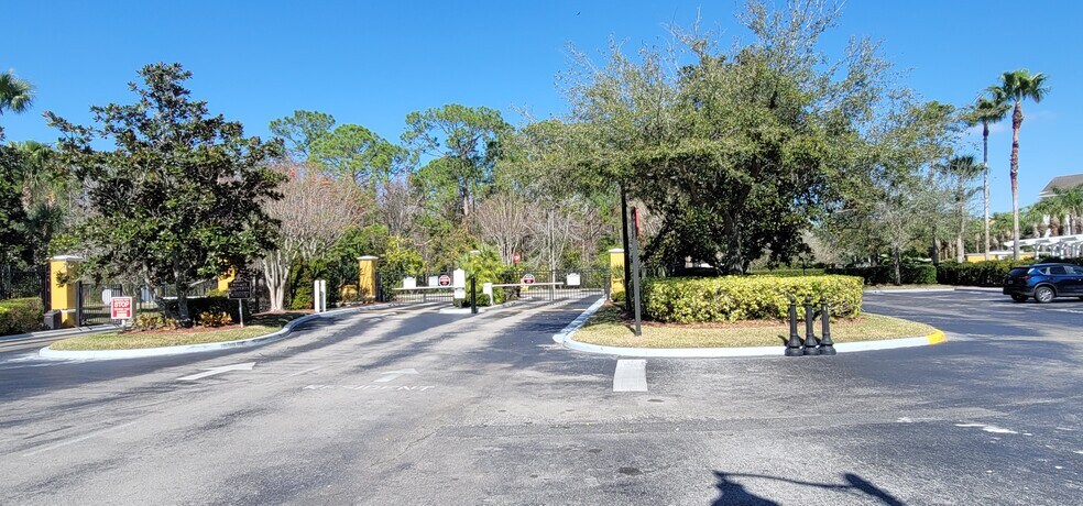 Gated entrance - 3707 Conroy Rd