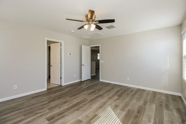 Building Photo - 6845 E Peralta Cir