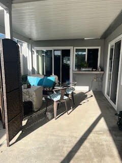 Building Photo - 3839 Vista Campana S