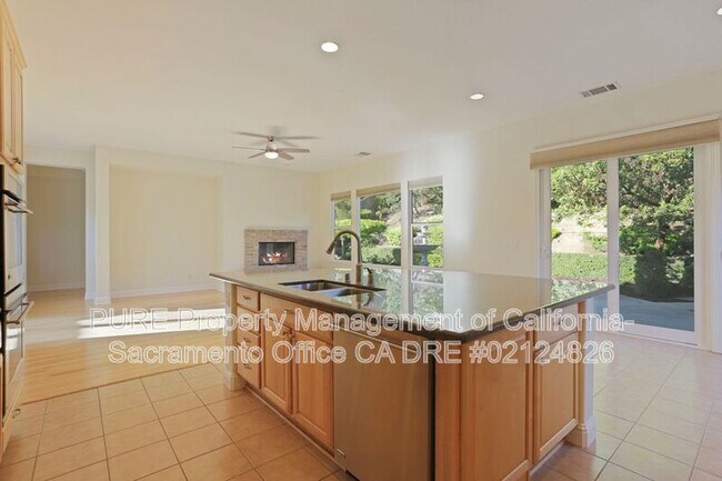 Building Photo - 1143 Bevinger Dr
