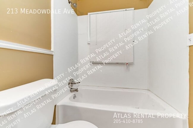 Building Photo - 213 Meadowdale Ave