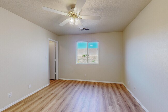 Building Photo - 3473 Martin Meadows Dr NE