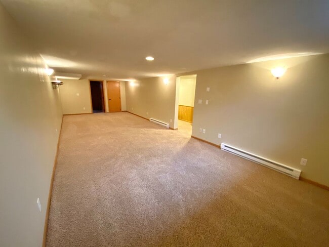 Building Photo - 1520 3rd St S