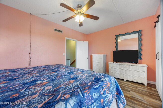 Building Photo - 5650 A1A S