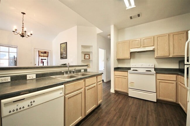 Building Photo - 8702 Weiser Dr