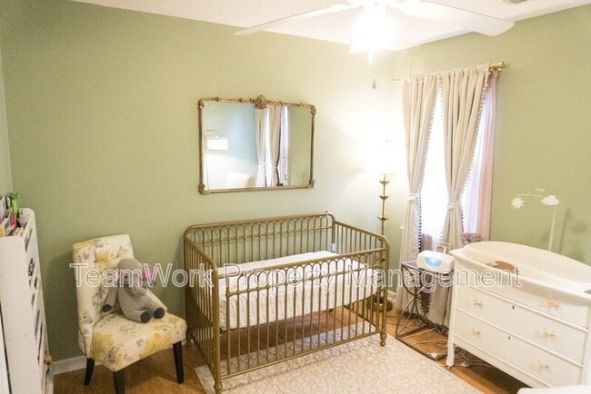 Building Photo - 827 Harbor Pl Dr