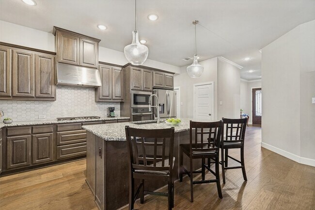 Building Photo - 2424 Preakness Pl