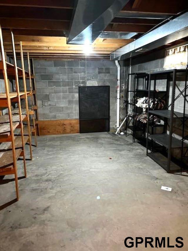 Building Photo - 9260 Erskine Plaza