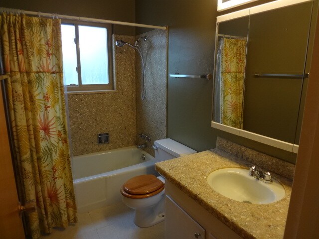 Building Photo - 1117 Ponderosa Dr