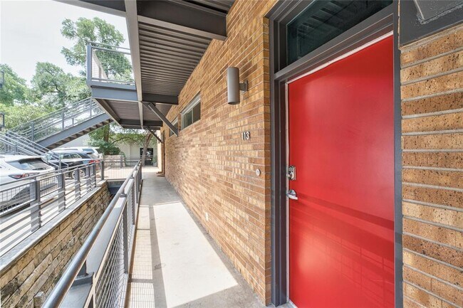 Building Photo - 2205 N Lamar Blvd