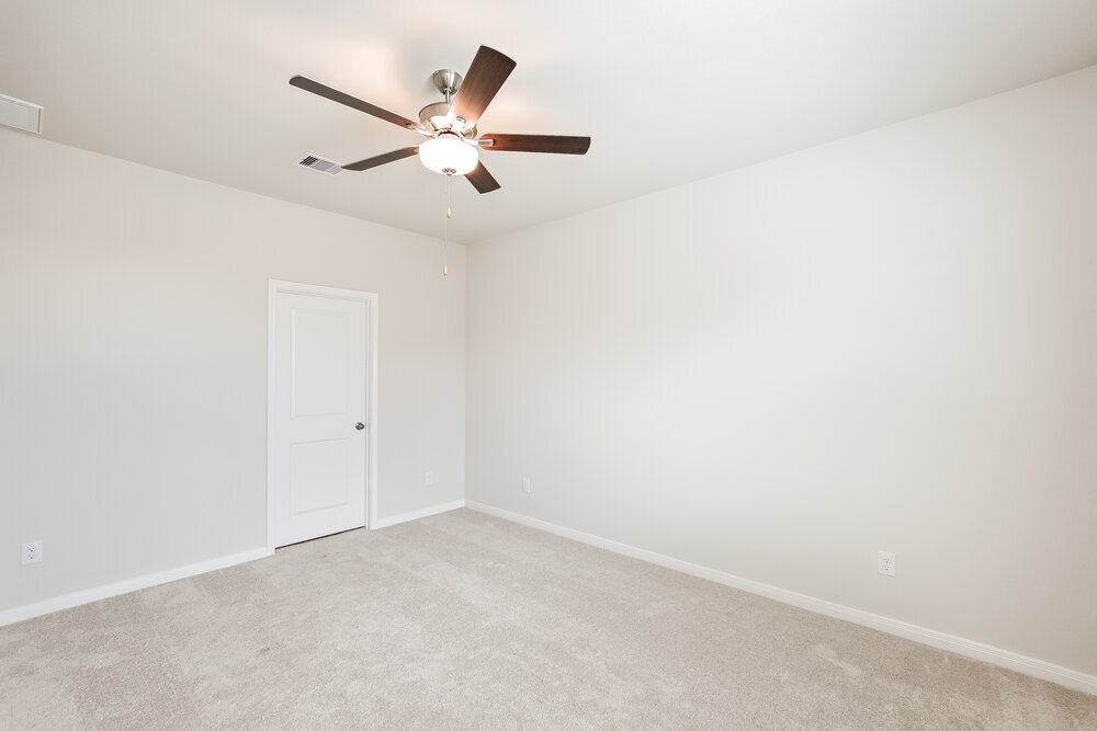 Building Photo - 428 Mustang Trot Dr