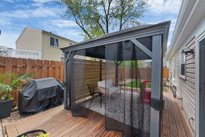 Building Photo - 5045 Rochester Dr