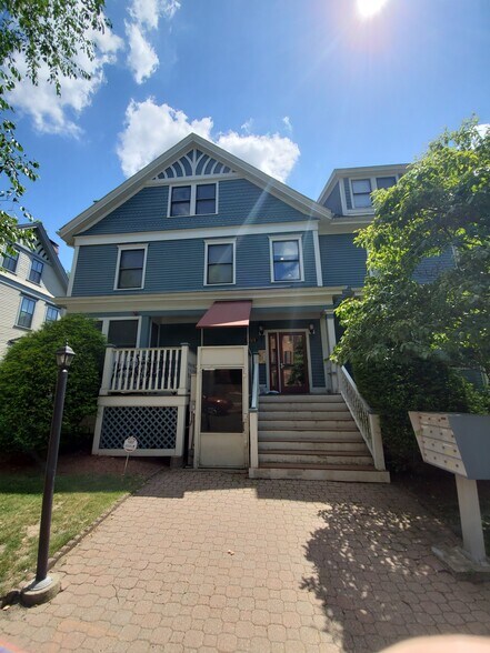 Building Photo - 362 Harvard St