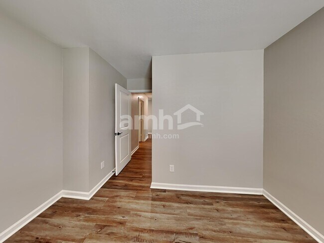 Building Photo - 170 Al Jennah Blvd