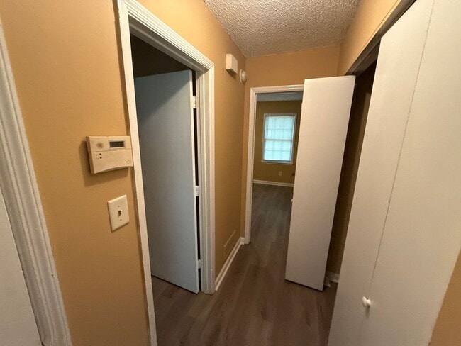 Building Photo - 109 Fairhaven Ct