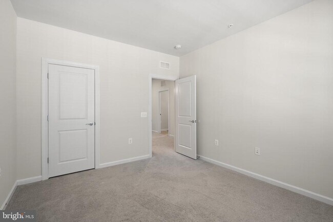 Building Photo - 13026 Martz St