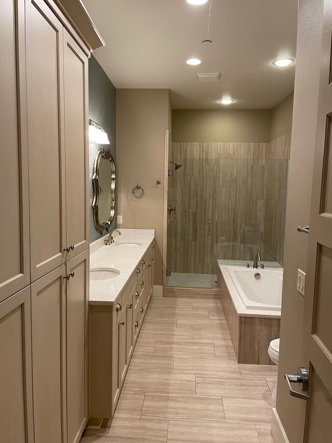 Building Photo - 441 State St