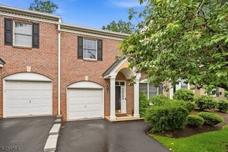 Building Photo - 75 Spring Hill Cir