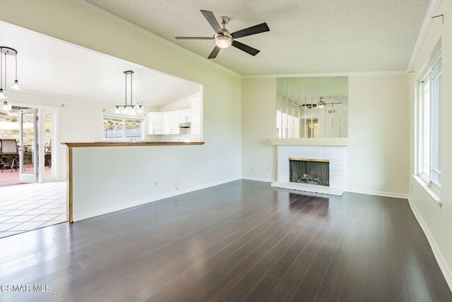 Building Photo - 6894 N Auburn Cir