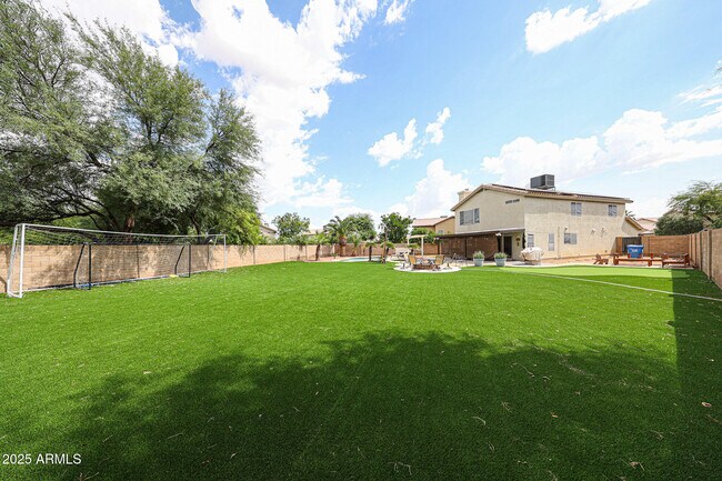 Building Photo - 3902 E Rosemonte Dr