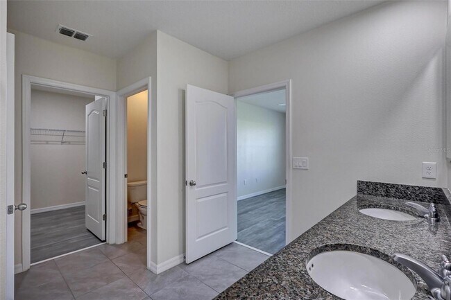 Building Photo - 1466 Mary Belle Ave