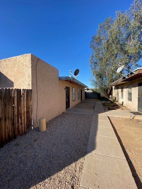 Building Photo - 2730 E Belleview St