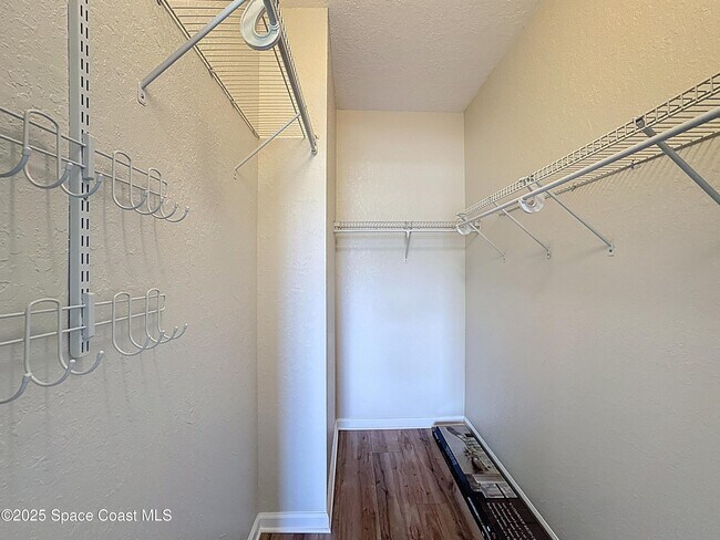 Building Photo - 3848 Lexmark Ln