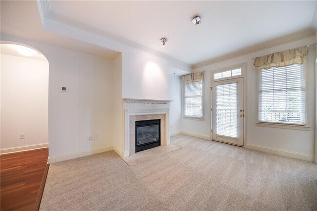 Building Photo - 1735 W Peachtree St NE