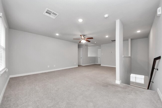 Building Photo - 196 Chestnut Meadow Dr