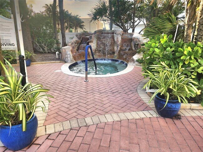 Building Photo - 3000 S Ocean Dr