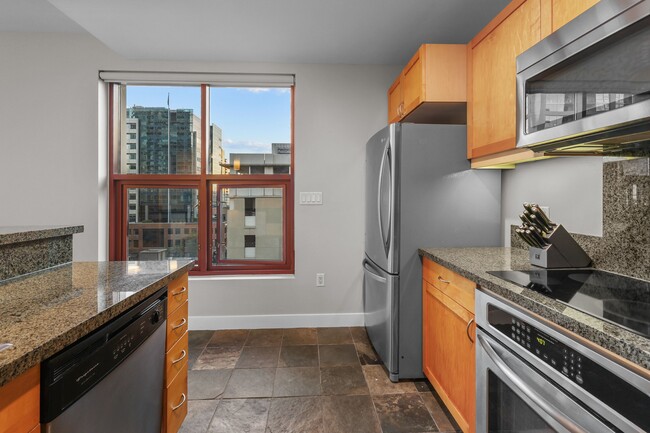 Building Photo - 1150 J St