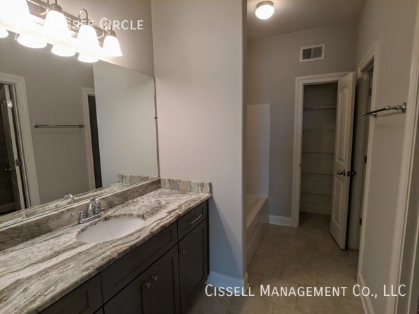 Building Photo - 238 Massee Cir