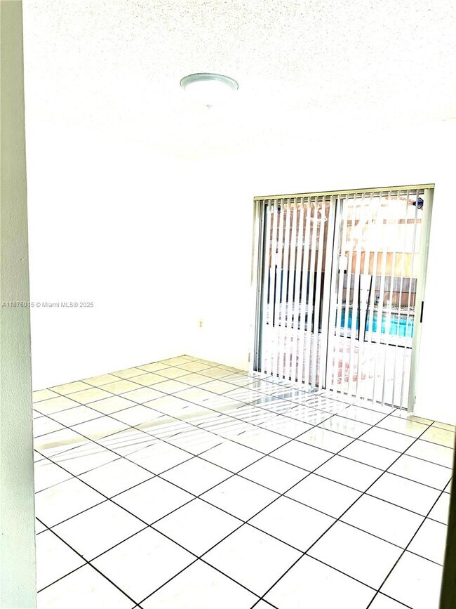 Building Photo - 16148 SW 138th Pl