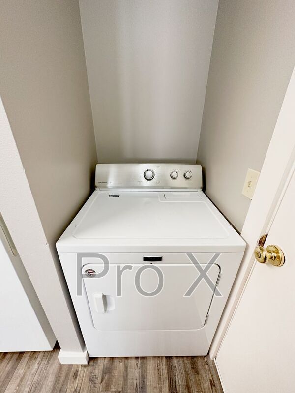 Building Photo - 1446 N Dawn Dr