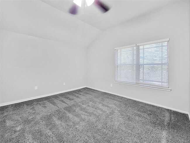 Building Photo - 8822 Rolling Rapids Rd