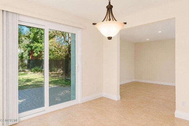Building Photo - 4345 Willow Glen St