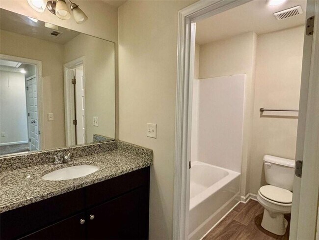 Building Photo - 629 Carlton Pointe Dr