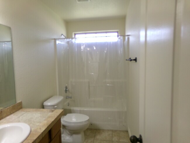 Building Photo - 3876 W Mahogany Dr