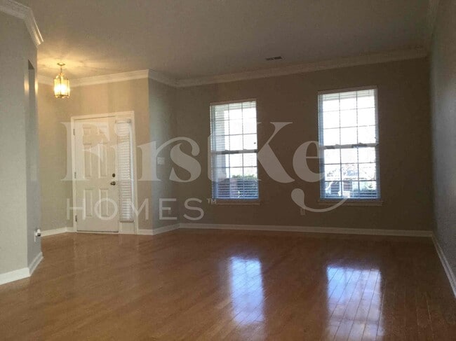 Building Photo - 1020 Brook Valley Run