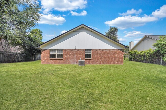 Building Photo - 734 Timber Ridge Trail
