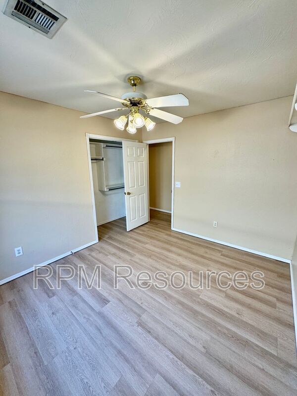 Building Photo - 8413 NW 77th St